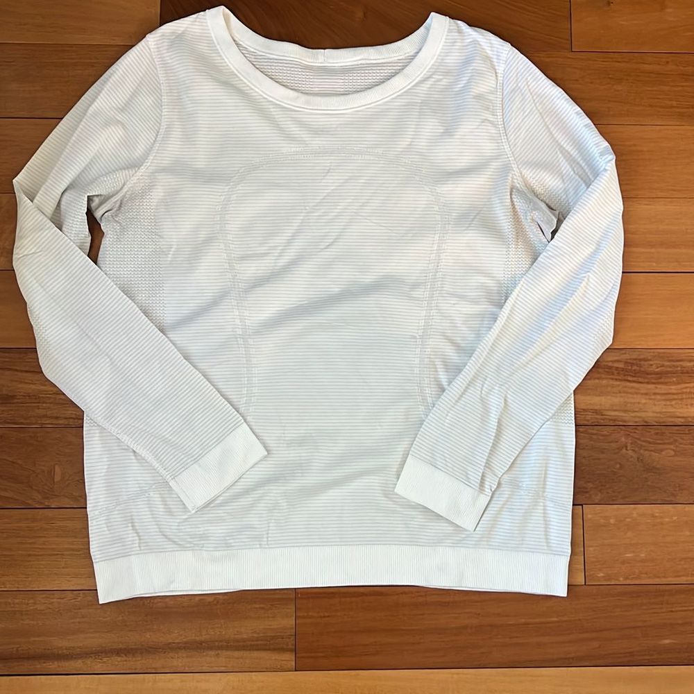 Lululemon swiftly tech long sleeve